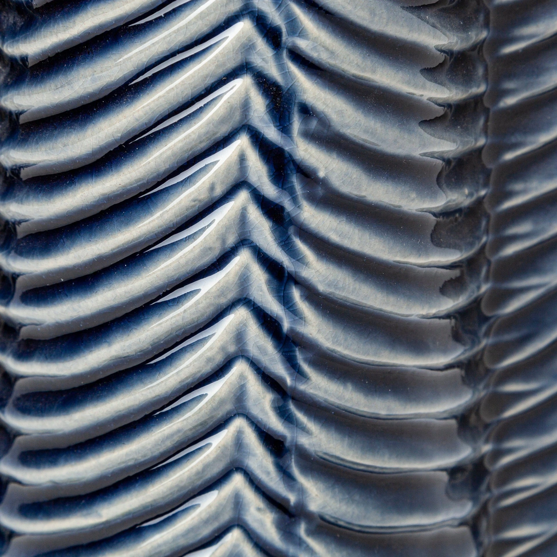 Cheapest 🌟 Mercana Bashir I Small Dark Navy Gloss Ceramic Vase 🌟 5 Cheapest 🌟 Mercana Bashir I Small Dark Navy Gloss Ceramic Vase 🌟 - Image 5