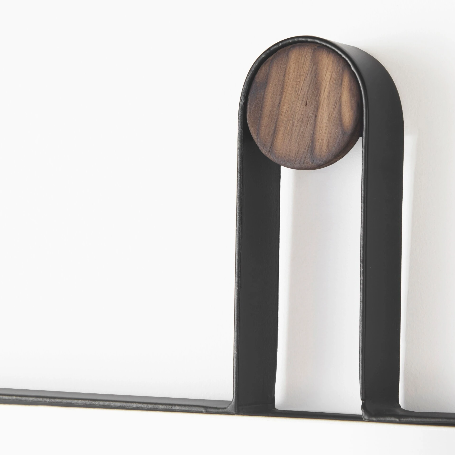 Wholesale โ Mercana Collie 20x26 Round Black Metal Frame Mirror ๐งจ 11 Wholesale โ Mercana Collie 20x26 Round Black Metal Frame Mirror ๐งจ - Image 11