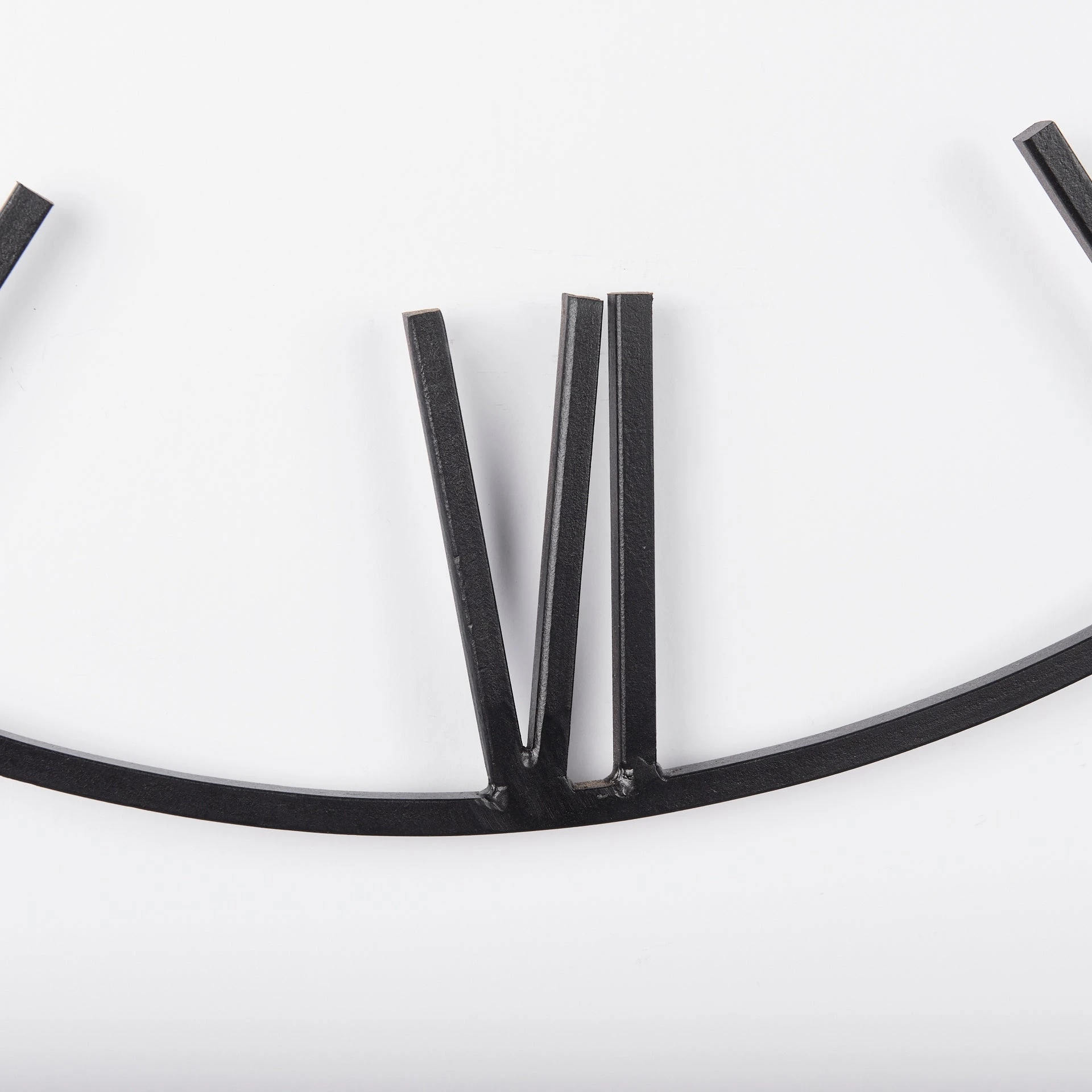 Budget โ Mercana Roman 36" Round Oversize Industrial Wall Clock - 36"W X 36"H X 2"D ๐ 7 Budget โ Mercana Roman 36" Round Oversize Industrial Wall Clock - 36"W X 36"H X 2"D ๐ - Image 7